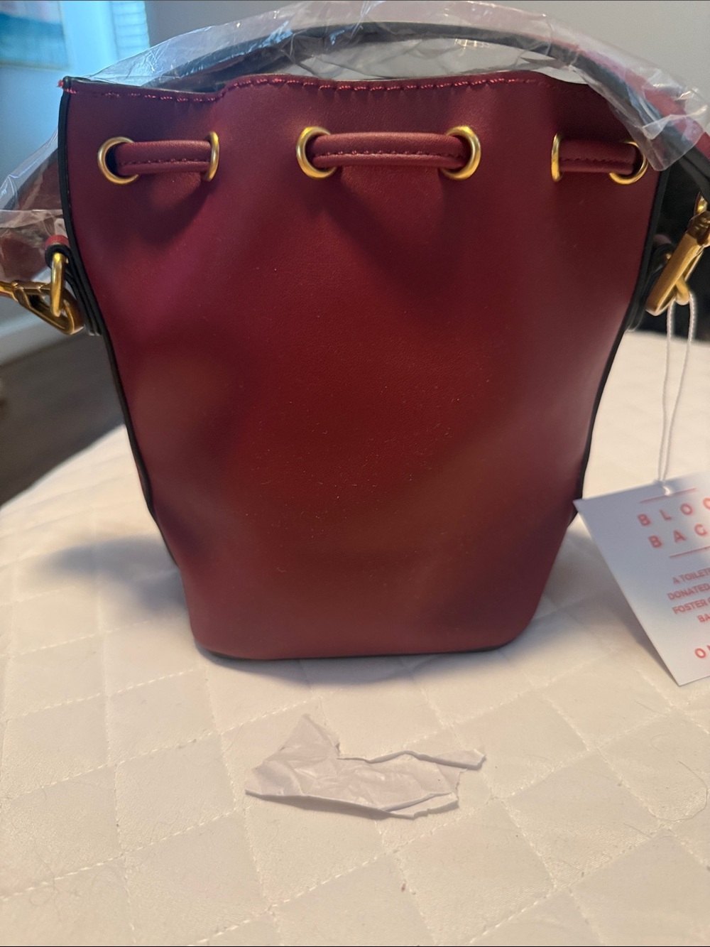 Structured Red Drawstring Bucket Shoulder Bag - Picture 3 of 6